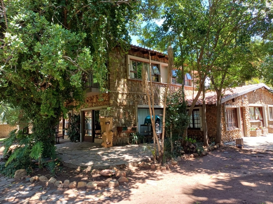 4 Bedroom Property for Sale in Songloed North West